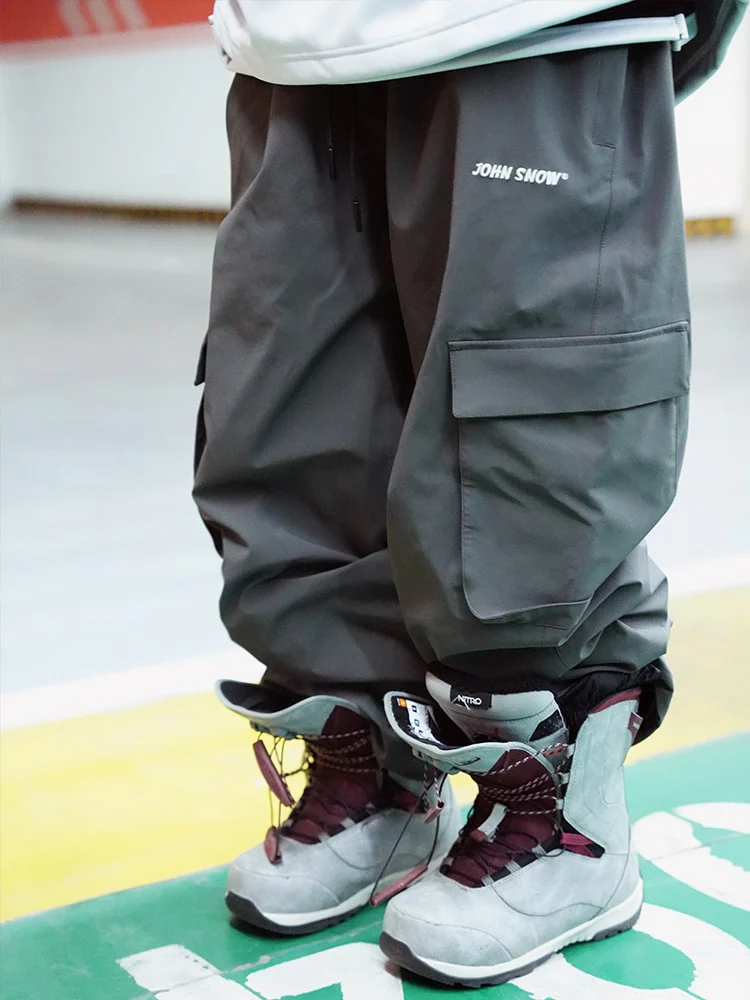 Women's John Snow 3L Baggy Cargo Snow Pants - Image 21