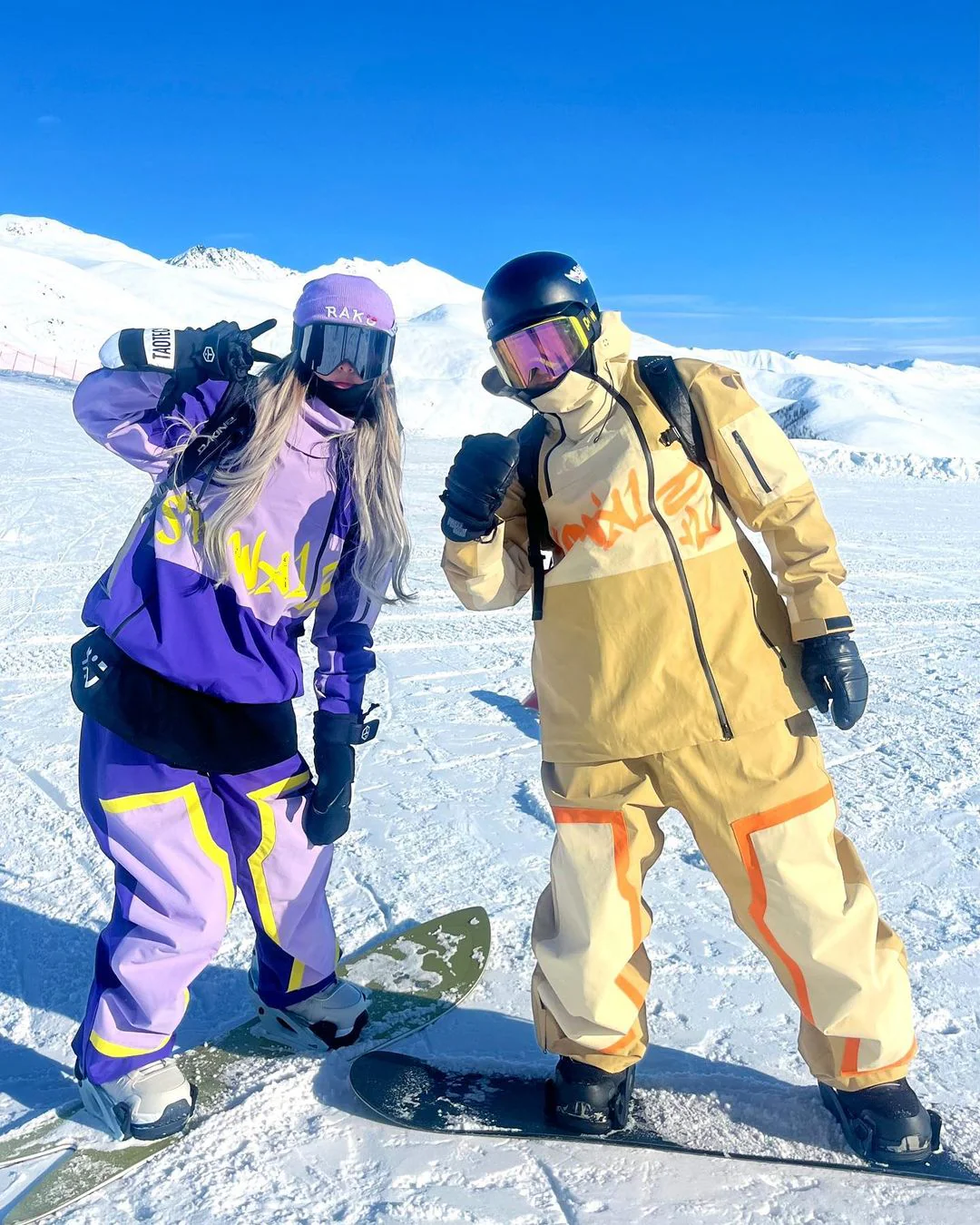 Women's Snowall Unisex Mountain Crew Waterproof Snowboard Suits - Image 4